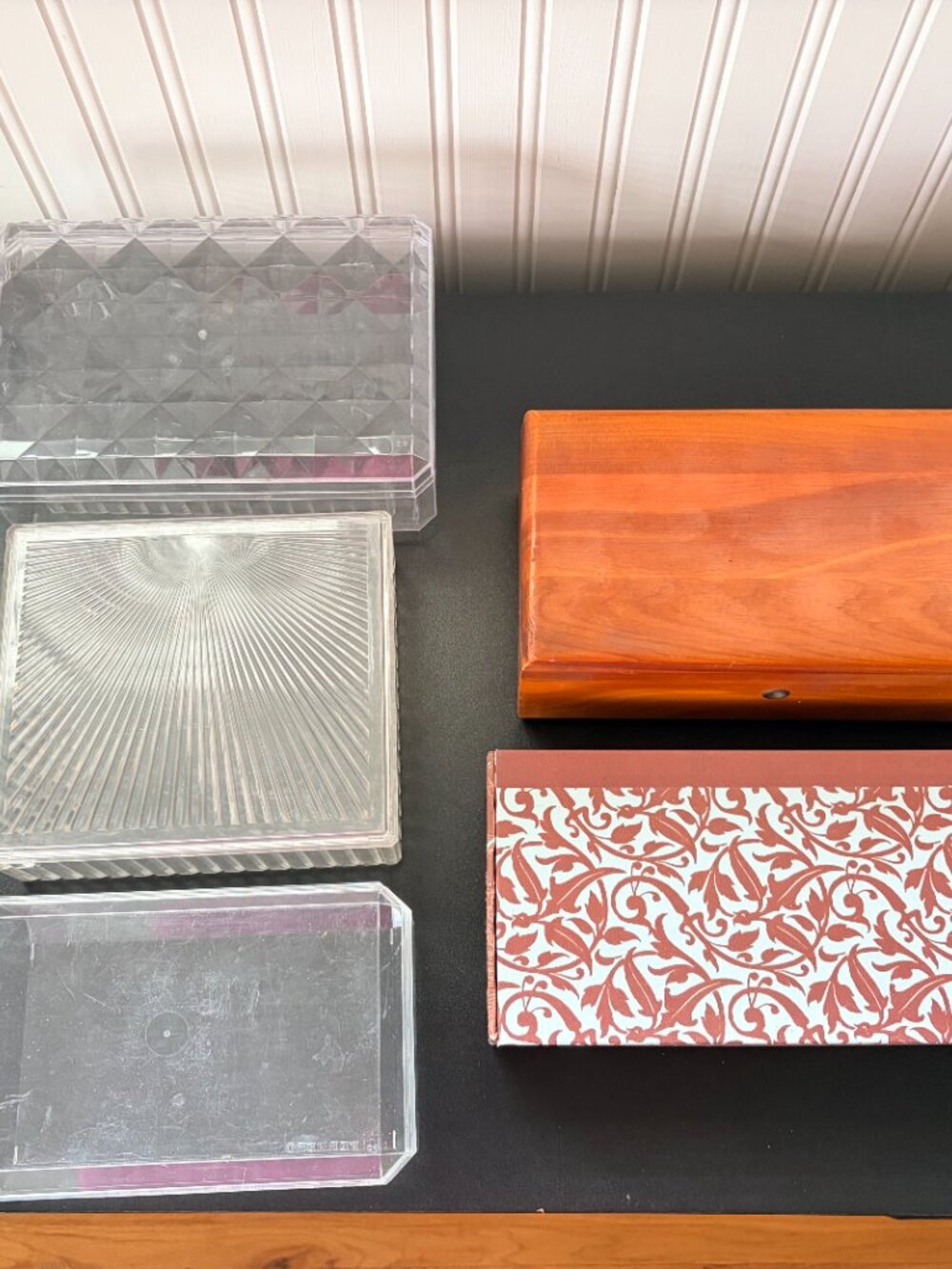 5 Small Keepsake boxes Vintage Lane cedar chest with key